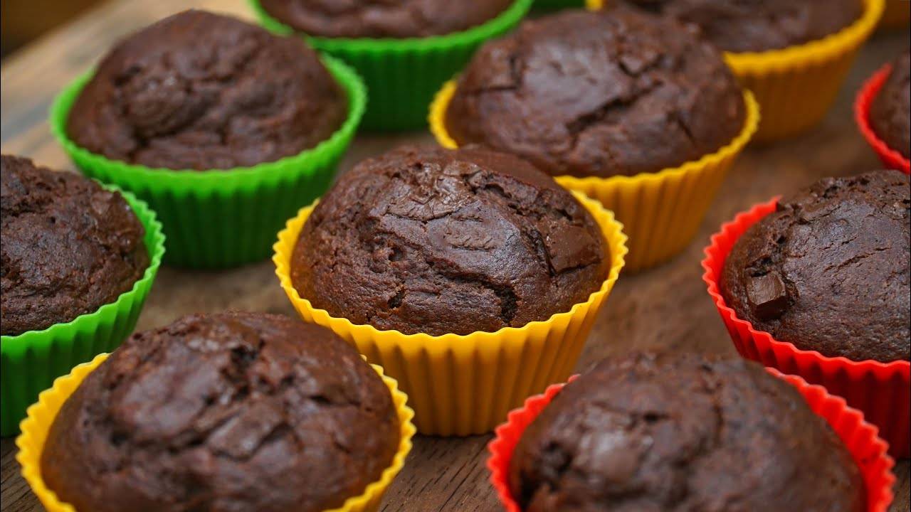 ИДЕАЛЬНО! БЕЗ миксера! ПЫШНЫЕ ШОКОЛАДНЫЕ КЕКСЫ Простой Рецепт