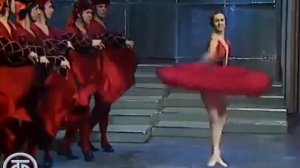 Людмила Семеняка танцует вариацию Китри на Голубом ог