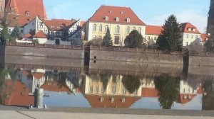 Ты должна продать свою квартиру! орала свекровь. А мож?