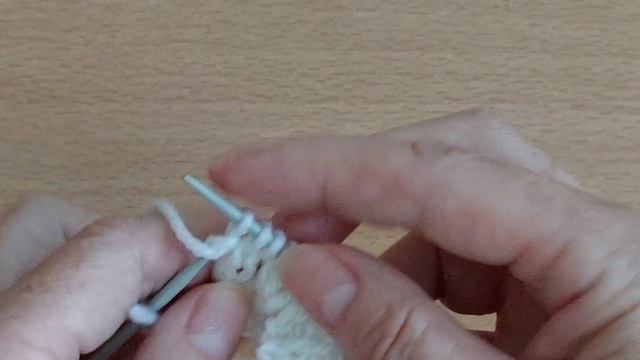 Воздушный ажурный узор спицами для шикарной блузы, маечки, топа,туники. смотреть онлайн