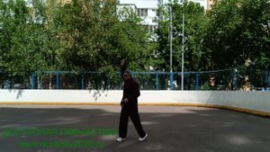 Разминка с деревянным шестом 160 см на спортплощадке (11)