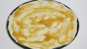 Слоеный пирог с яблочным джемом