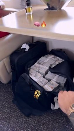 Работой головой