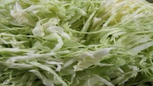 Капустный салат с редькой и шалфеем
