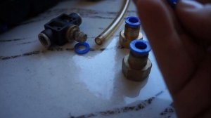 Устройство китайского пневматического фитинга(быстр?