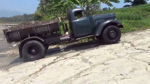 Мощь! В Африке трудится советский ЗИЛ 1954 года! #25