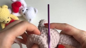 Мишка с сердечком крючком // подарок на День Святого Ва