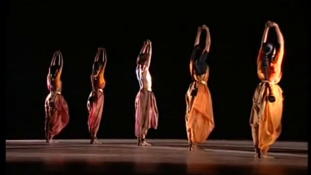 Bharatanatyam Ballet SPANDA by Sri Leela Samsons group - 2. Бхаратанатьям-балет Спанда 2.