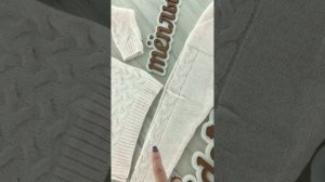 Вязаный комплект для девочки, молочного цвета