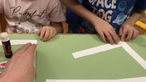 Зайки на пружинках из бумаги. Ручной труд