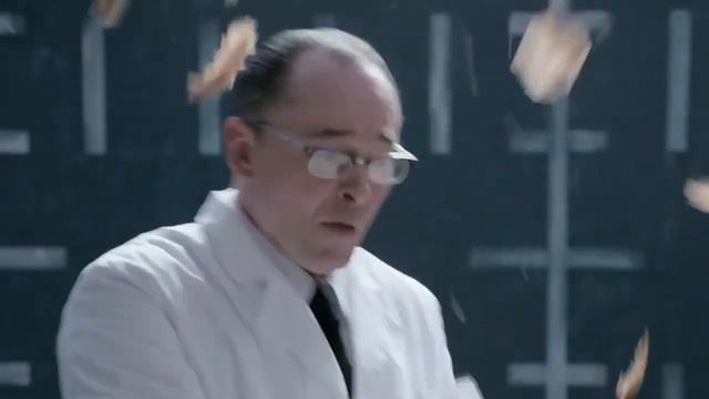 Смешная реклама_ Jaguar подкалывает Mercedes, война брендов