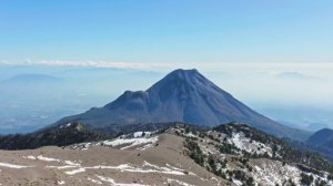- Выметайся из моей квартиры, здесь все равно твоего ни