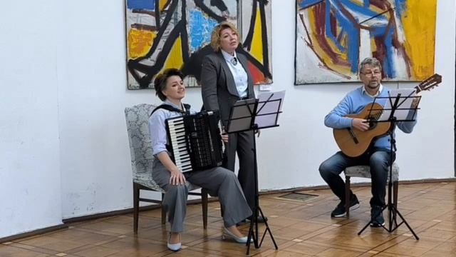 Бардовские песни ( из выступления на открытии выставки в ЦДРИ "Истоки вдохновения" Труэта"АТО")