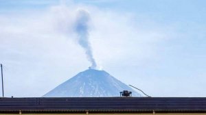 На Камчатке вулкан Ключевской выбросил пепел на высоту 6,5 км