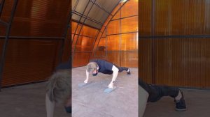 Отжимания на гвоздях упором на кулаки.  Мировой рекорд