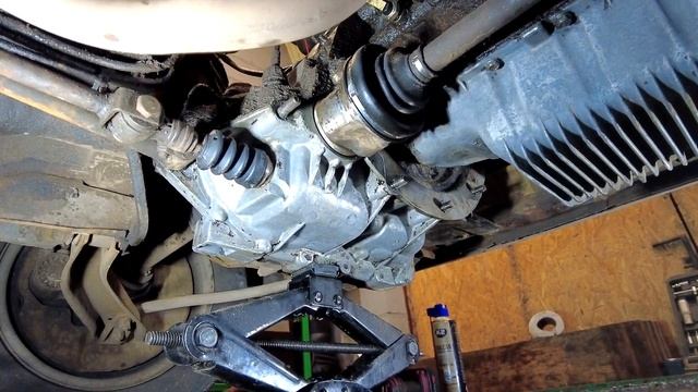 ТАВРОБУДНІ#89 - Діагностика і заміна подушок двигуна, нижніх і бокової на Тарвії смотреть онлайн