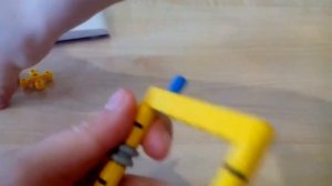 Как собрать рогатку из лего (полностью из лего техник! )