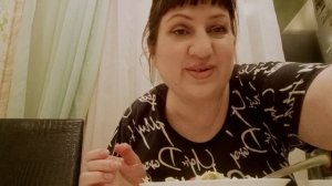 ВЛОГ // НА УЖИН САЛАТ /БОЛТАЛКА