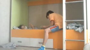 Пранк над Индирой обвязываю скотчем двух видов