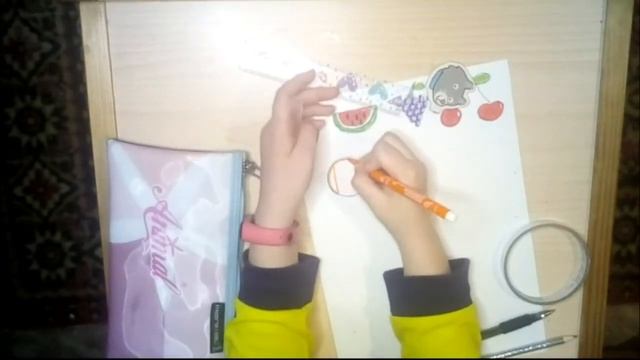 9 DIY Наклеек Своими Руками В Виде Фруктов смотреть онлайн