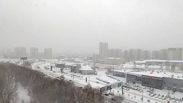 Можно ли на гулянке детей сажать за стол вместе со взрослыми