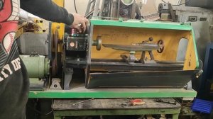 Продаю настольный токарный станок по дереву СТД-120. Ви?