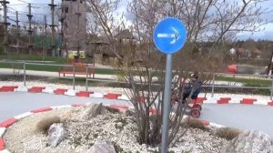 Мисс Кэйти и Мистер Макс (Miss Katy) Макс и Кэти отправились в отель Lego