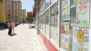 В ЦГБ открылась выставка рисунков детей с ОВЗ
