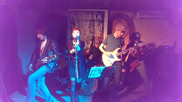 Crowded Room - Perfect Sense (Подвал 16.11.14) смотреть онлайн