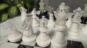 Шахматы и шашки из эпоксидной смолы, ручная работа.