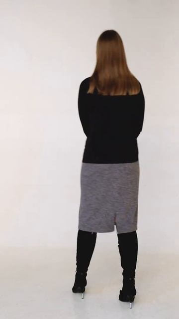 Купить джемпер-бадлон черный приталенного силуэта, коллекция "Осень-Зима 2020/21" смотреть онлайн