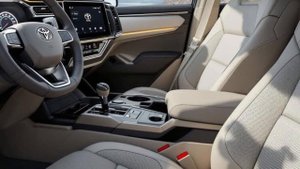 Toyota Fortuner 2025 — Новый Дизайн, Технологии и Мощность | Обз