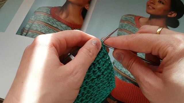 Вяжем фоновый рельефный узор спицами 📣 knitting pattern.