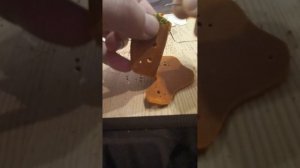 Напальчник из кожи для карповой рыбалки номер 2. Приёмы пошива.