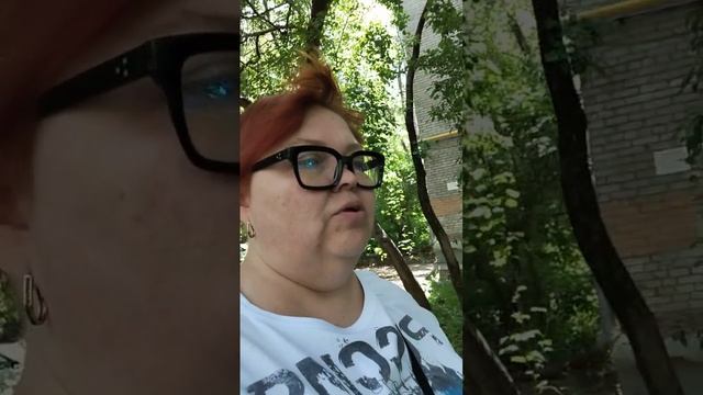 Я чуть не поджарилась на солнце, печёт прямо в темечко 
Все больше хочу на природу, желательно на пм