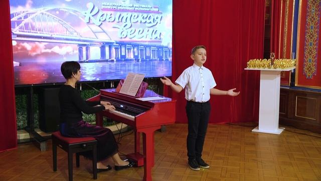 Чуваков Анатолий «Весёлый зонтик в горошек» муз. и сл. М.Мишаковой