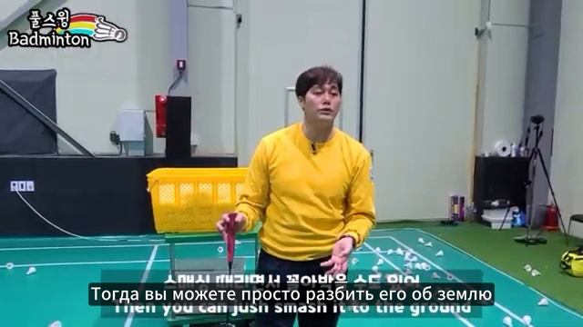 (RuSub) Бадминтон. Пара. Спор. Что делать с воланом за спиной - бить на заднюю линию или укорачивать