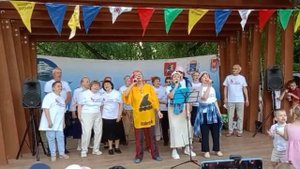 Дегунинский пруд_концерт к Международному Дню Защиты детей - Бременские музыканты - попурри.