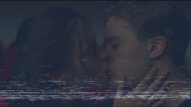 The Dreamers-2003\Мечтатели(МОЛОДОСТЬ ВНУТРИ-КУХНЯ)