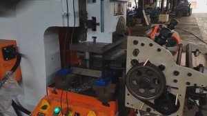 Станок для изготовления прямого подвеса для гипсокар?