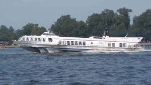 СПК "Метеор 143" на Неве