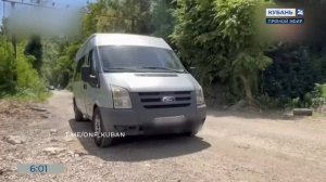 Волонтеры передали микроавтобус бойцам СВО на Донецком направлении