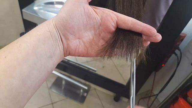 видео № 57 Как правильно филировать волосы ? смотреть онлайн