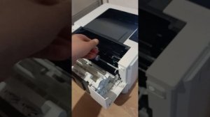 Принтер HP LaserJet pro m404dn