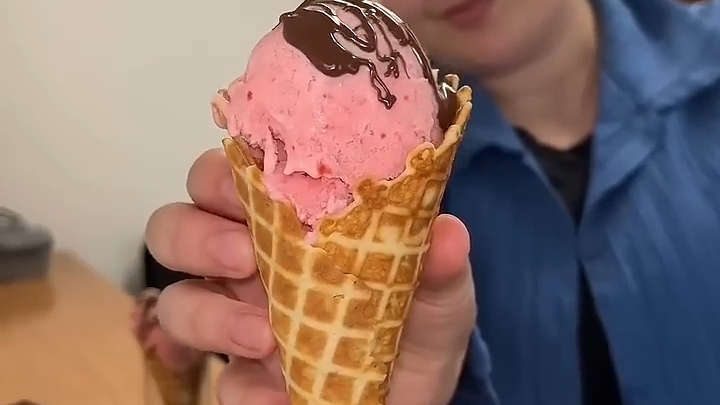 Домашнее Клубничное Мороженое...🍦🍓😋    Рецепт в описании ✍️