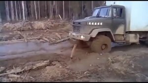 Экстремальные водители на  северном бездорожье