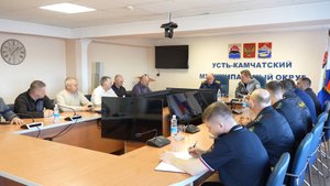 В ОЖИДАНИИ БОЛЬШОЙ РЫБАЛКИ