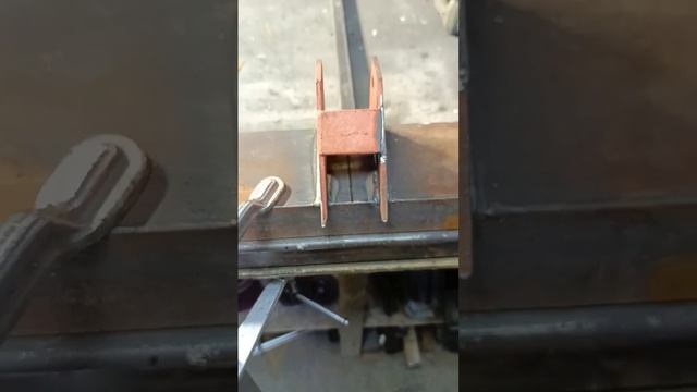 ЗАЩИТА В ДЕЛЕ👍 #полуавтомат #welding #сварка #ручная_рабо? смотреть онлайн