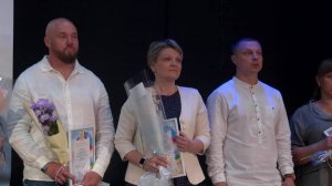 Парламентарии вручили награды талантливым школьникам и их наставникам