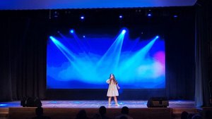 "Свободная птица"  сл. и муз. А. Петряшева, исполняет Стафеева Мария, 8 лет.